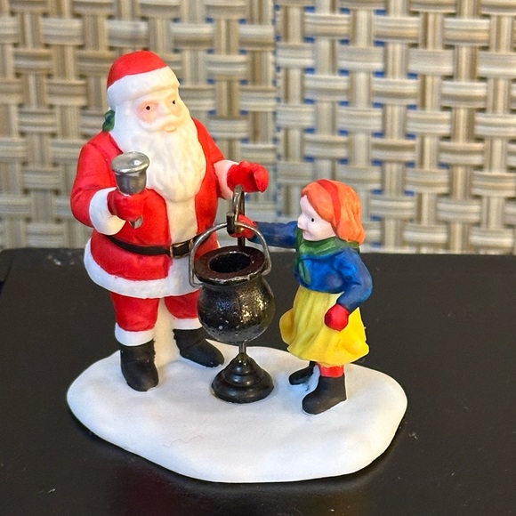 ๐๐HP๐Department 56 "Tis The Season" Heritage Village Bell Ringing Santa - Picture 3 of 10